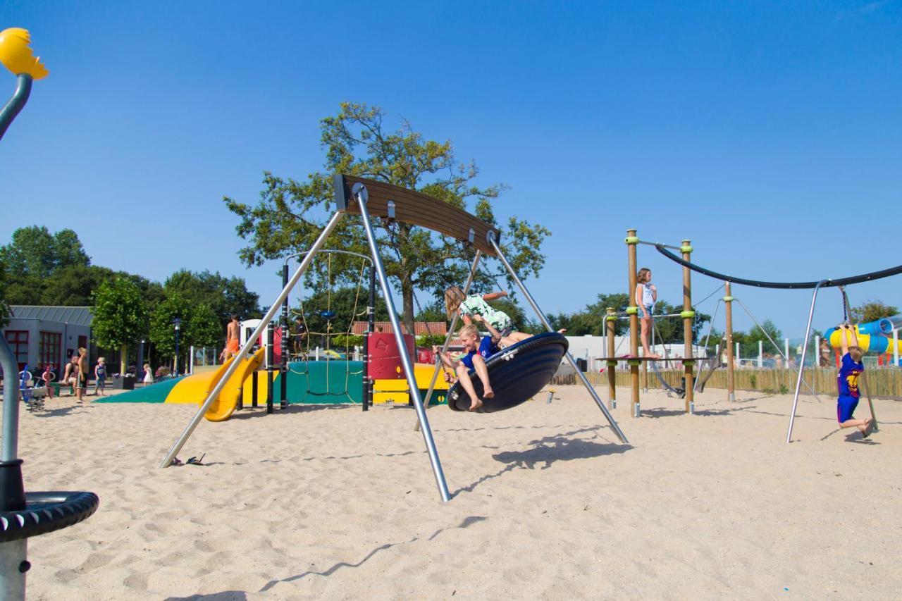 Camping De Duinhoeve Chalet Vogel Not For Companies Nieuw-Haamstede Dış mekan fotoğraf